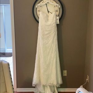 NWT David’s Bridal Wedding Dress